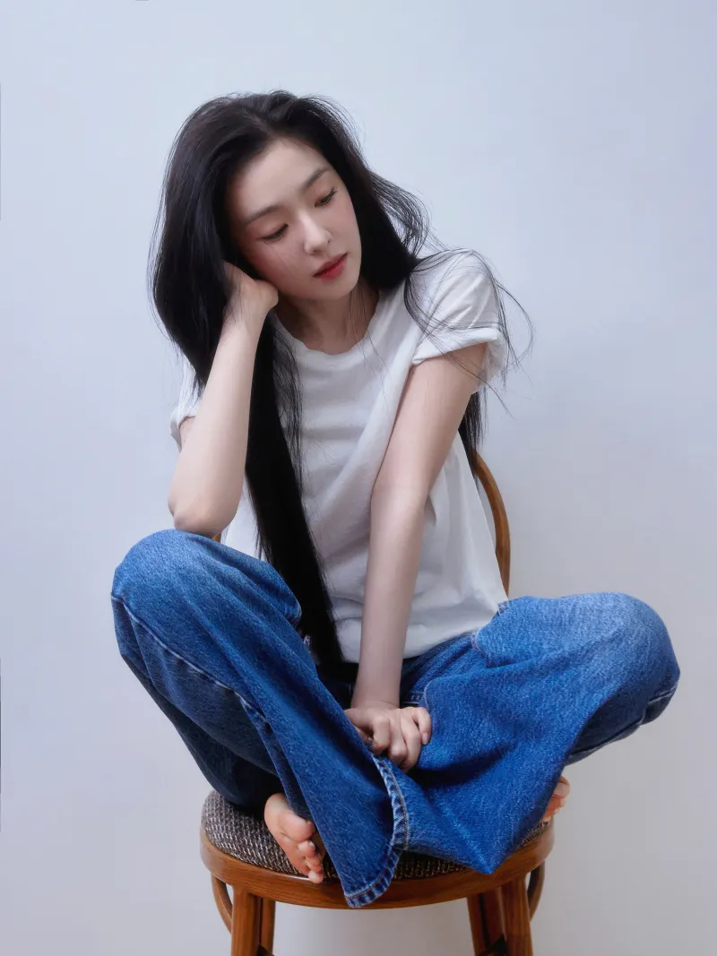 Irene de Red Velvet, exposition photo 2024, image 6
