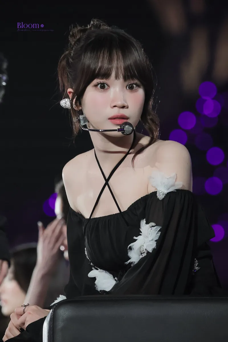 Kim Chaewon de LE SSERAFIM aux Asia Artist Awards 2025, photo 2