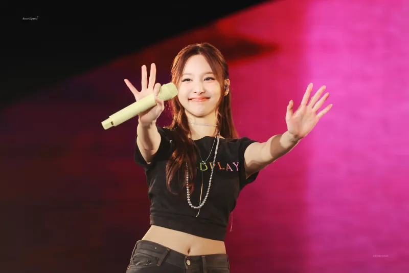 Nayeon de TWICE sur scène à Séoul en 2025
