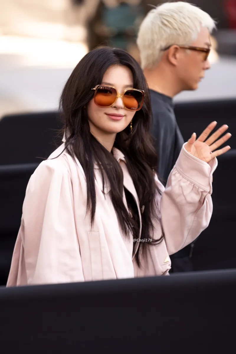 Seulgi de Red Velvet à la Fashion Week de Paris 2025, photo 5