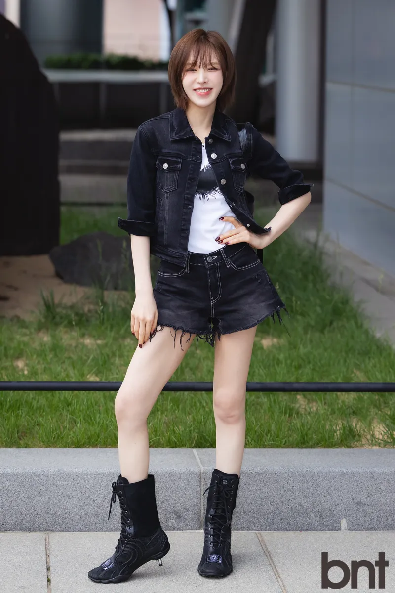 Wendy de Red Velvet à SBS Young Street en 2025, photo 5