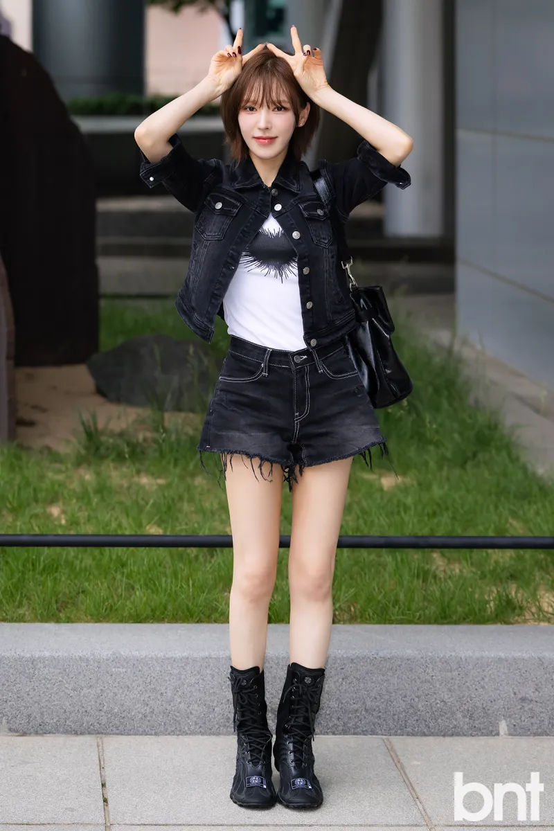 Wendy de Red Velvet à SBS Young Street en 2025, photo 4